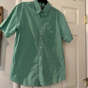 Men’s short sleeve button down shirt.